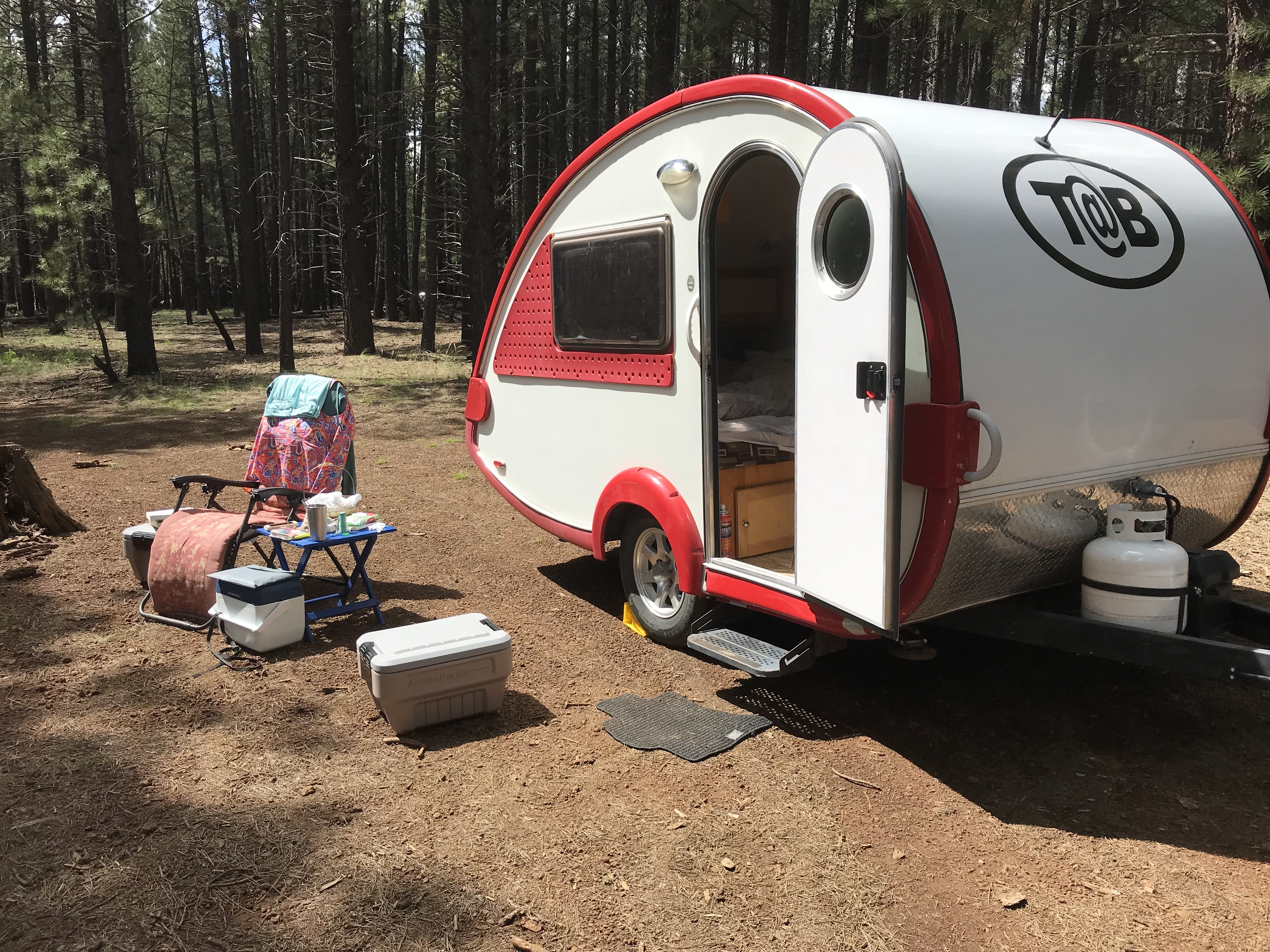 2012 Little Guy T@B 320 S RV