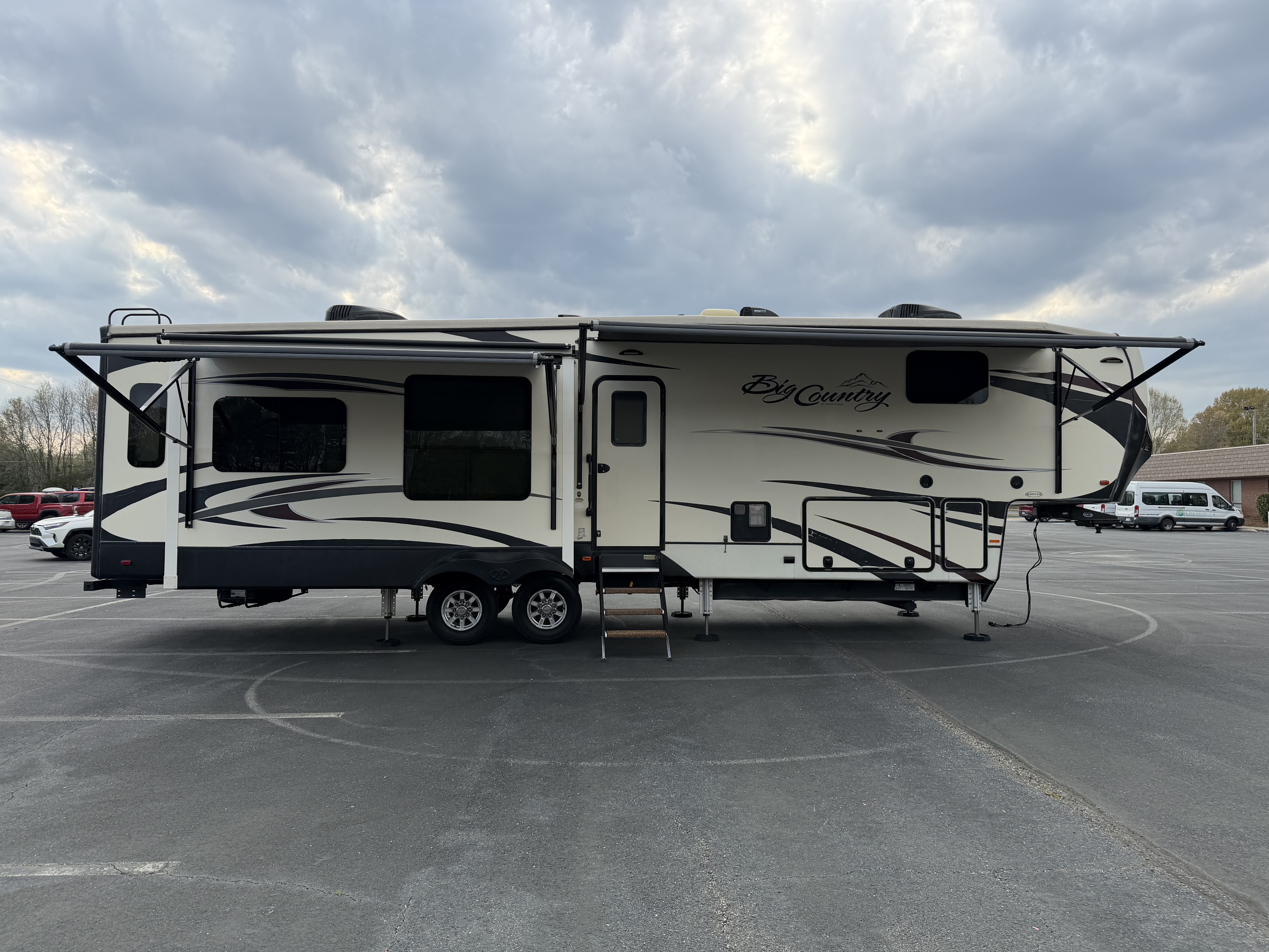 2019 Heartland BIG COUNTRY 3560 SS RV