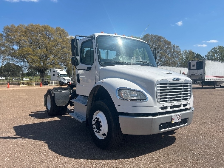 2020 FREIGHTLINER BUSINESS CLASS M2 106 in Jackson, MS