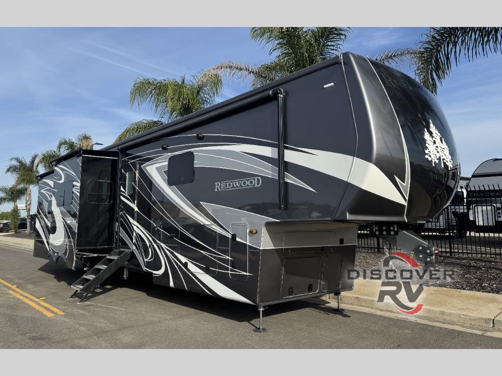 2024 Redwood Rv Redwood 4001LK in lodi CA