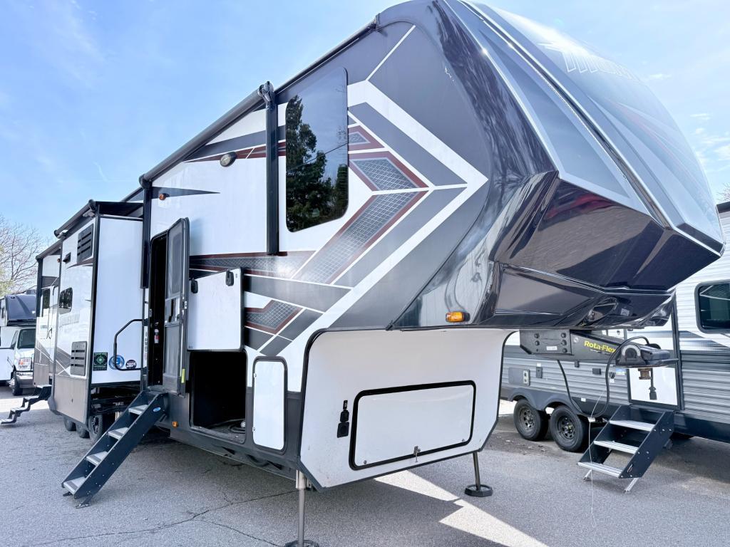 2020 Grand Design Momentum 399TH in wausau WI