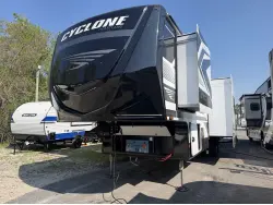 2026 HEARTLAND CYCLONE 3511