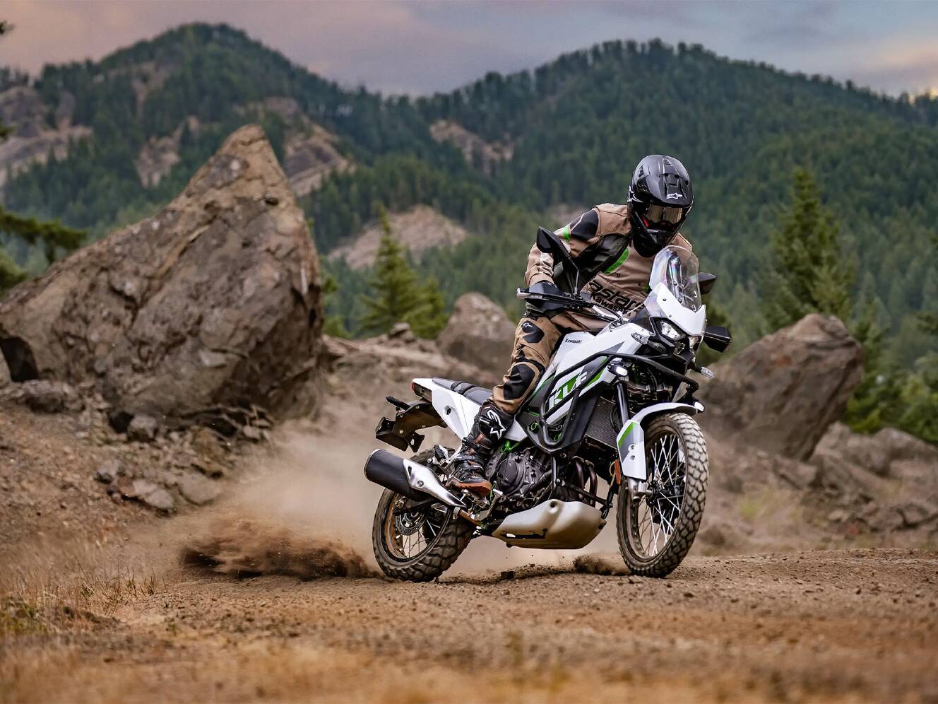 A photo of this 2026 Kawasaki KLE®500 SE ABS