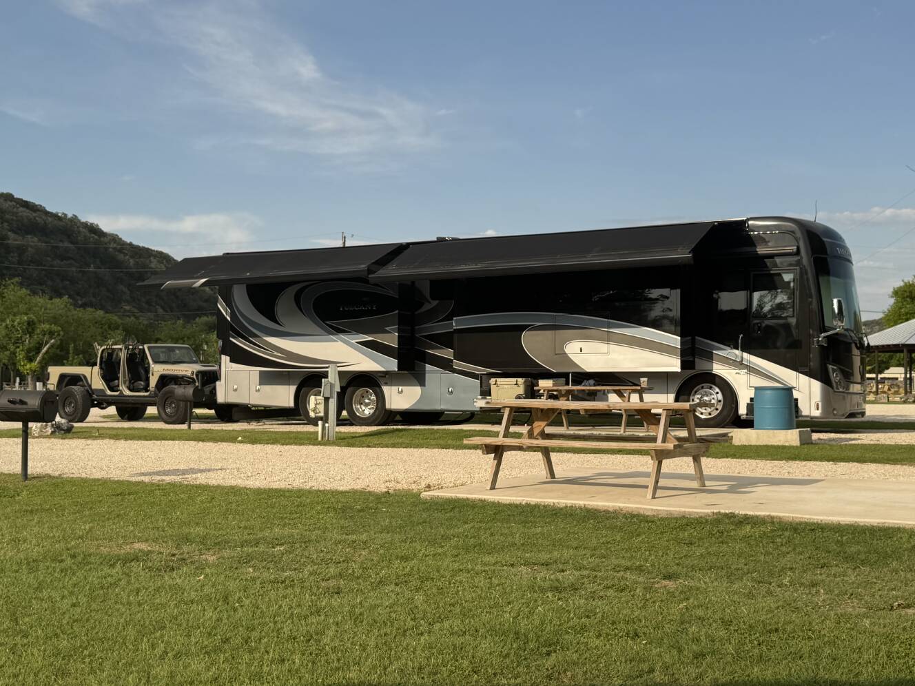 A photo of this 2019 Thor Motor Coach TUSCANY 45MX