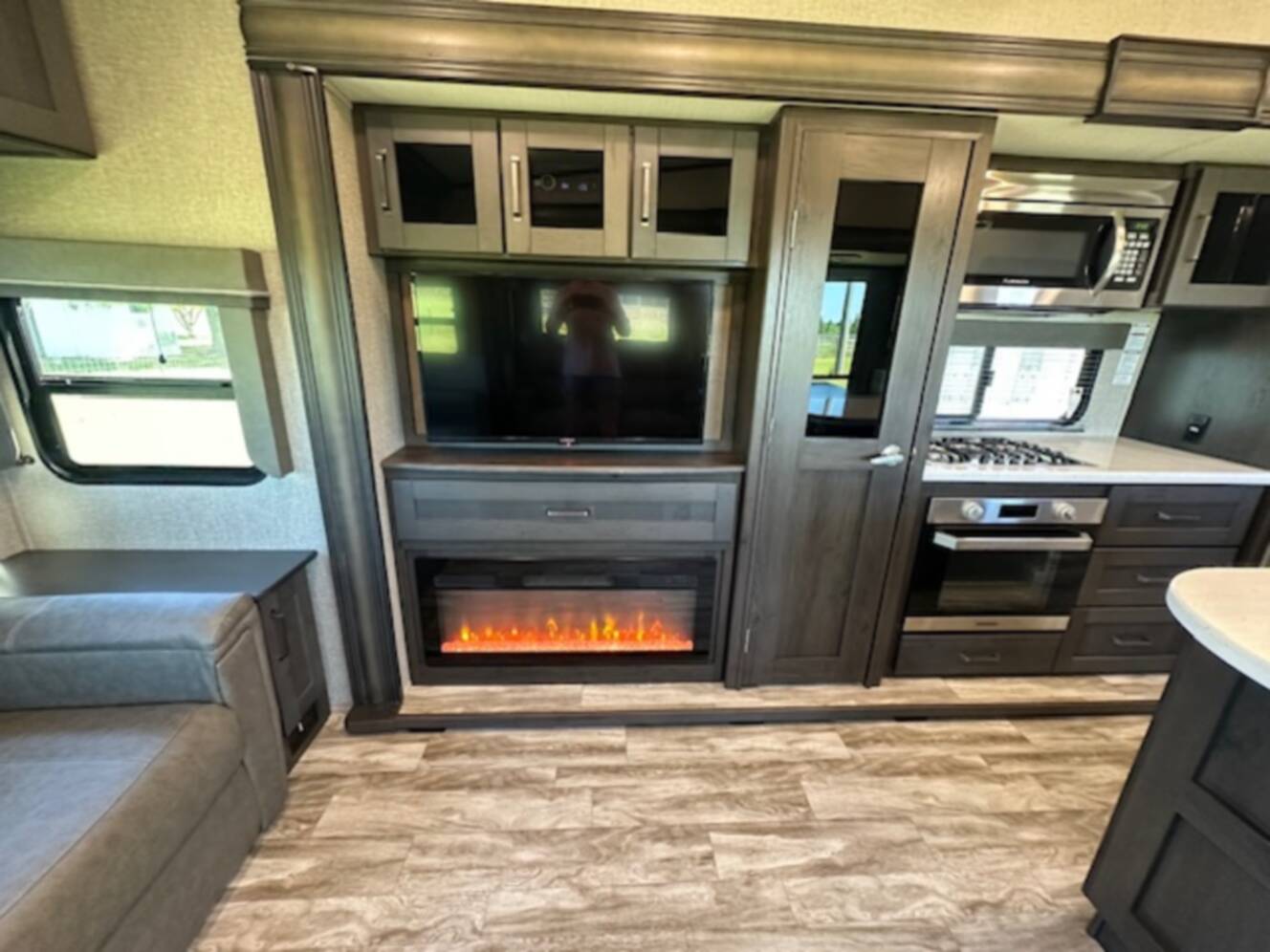 A photo of this 2022 Grand Design REFLECTION 337RLS