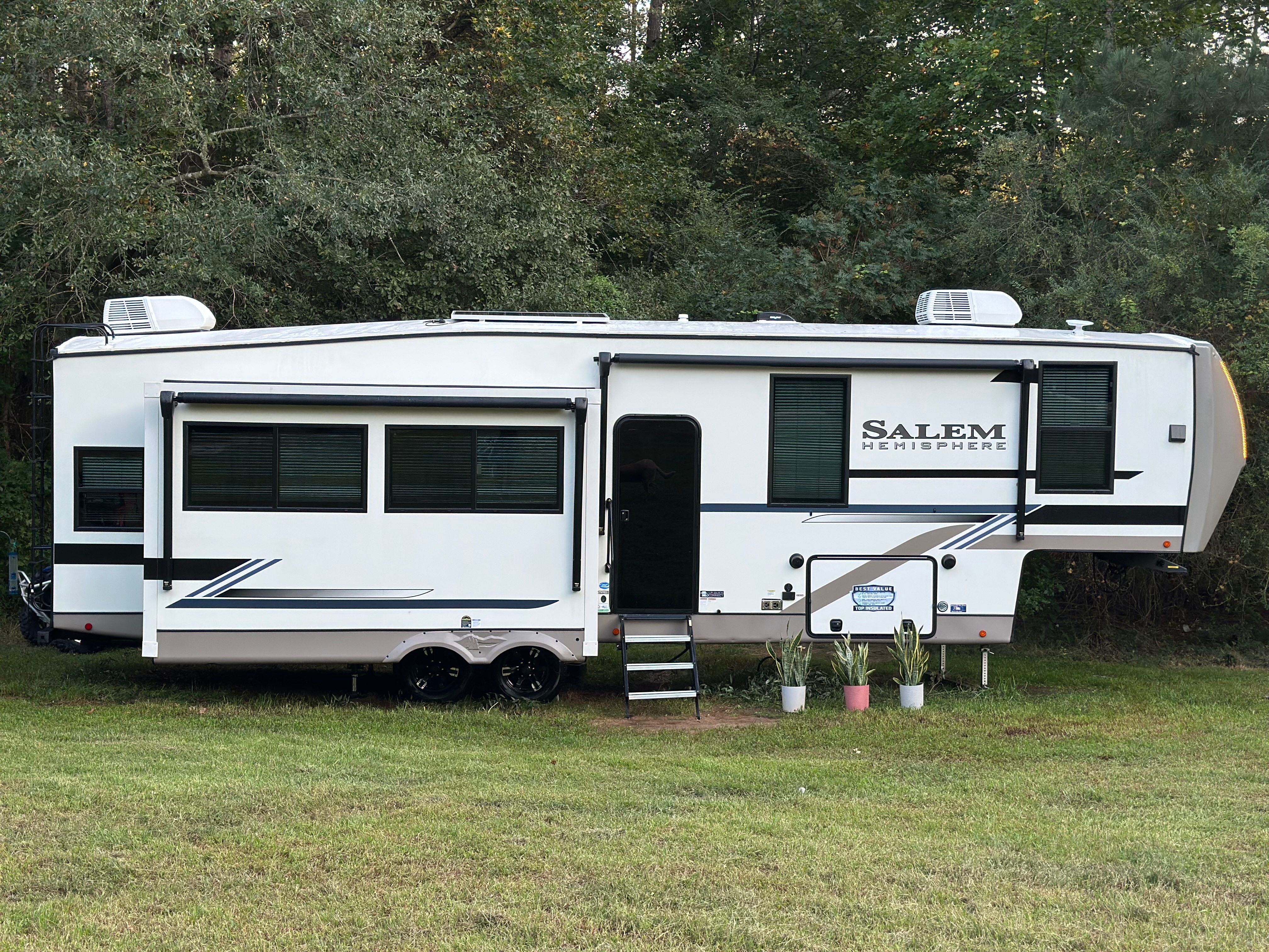 2024 Forest River SALEM HEMISPHERE 325RL RV