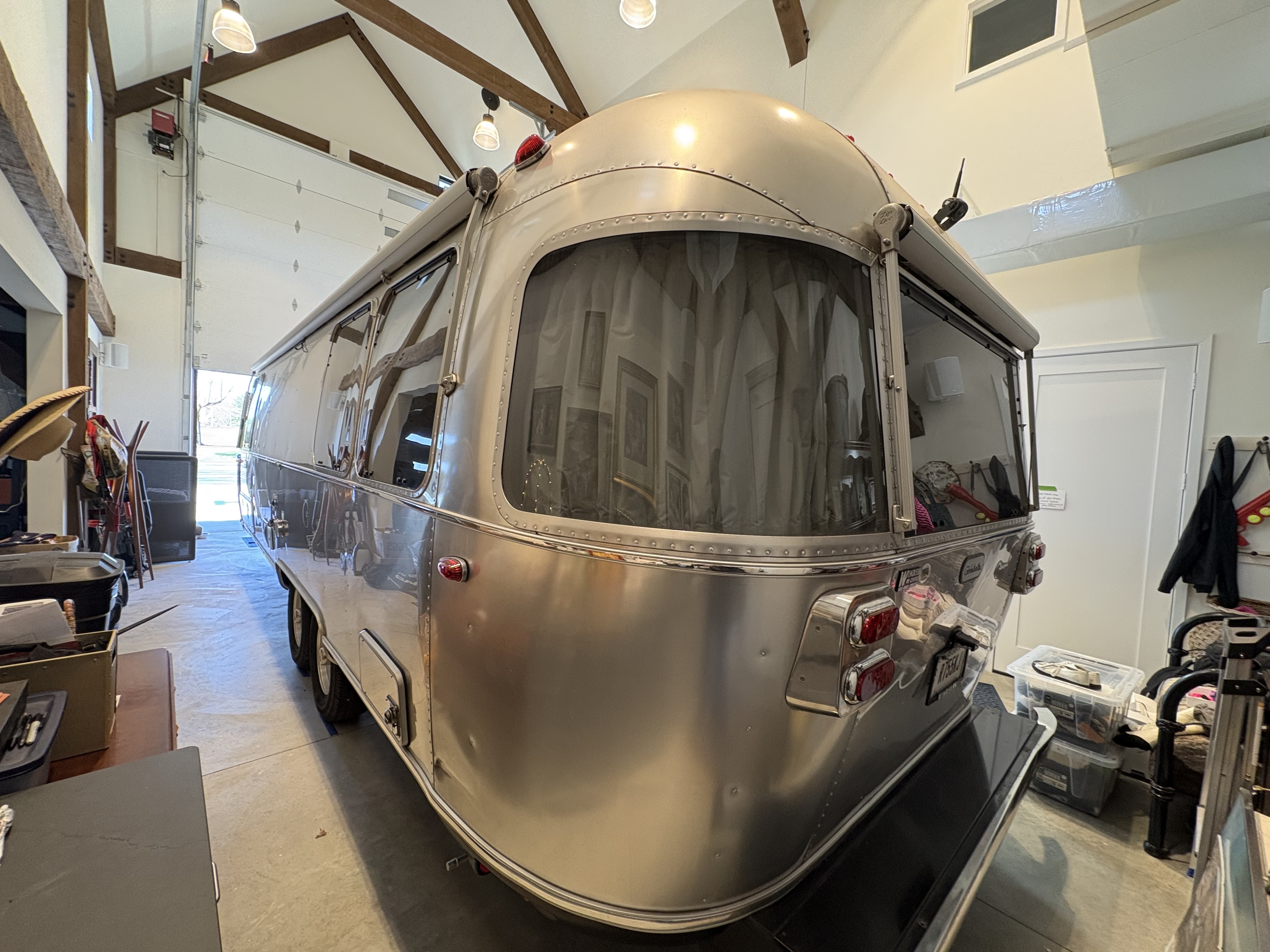 2023 Airstream GLOBETROTTER 27FB RV