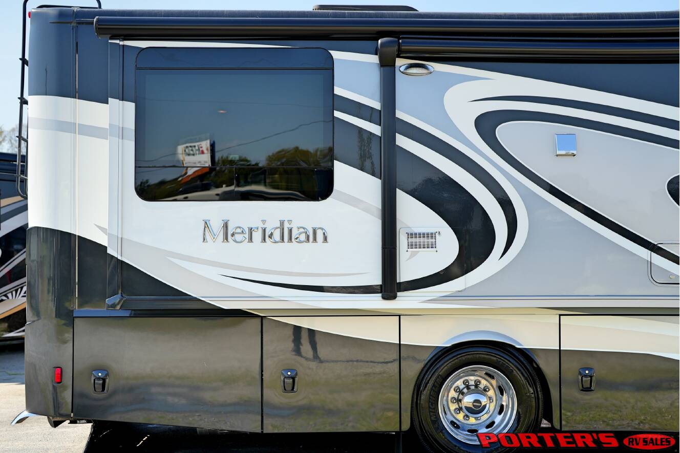 A photo of this 2016 Itasca MERIDIAN 36M