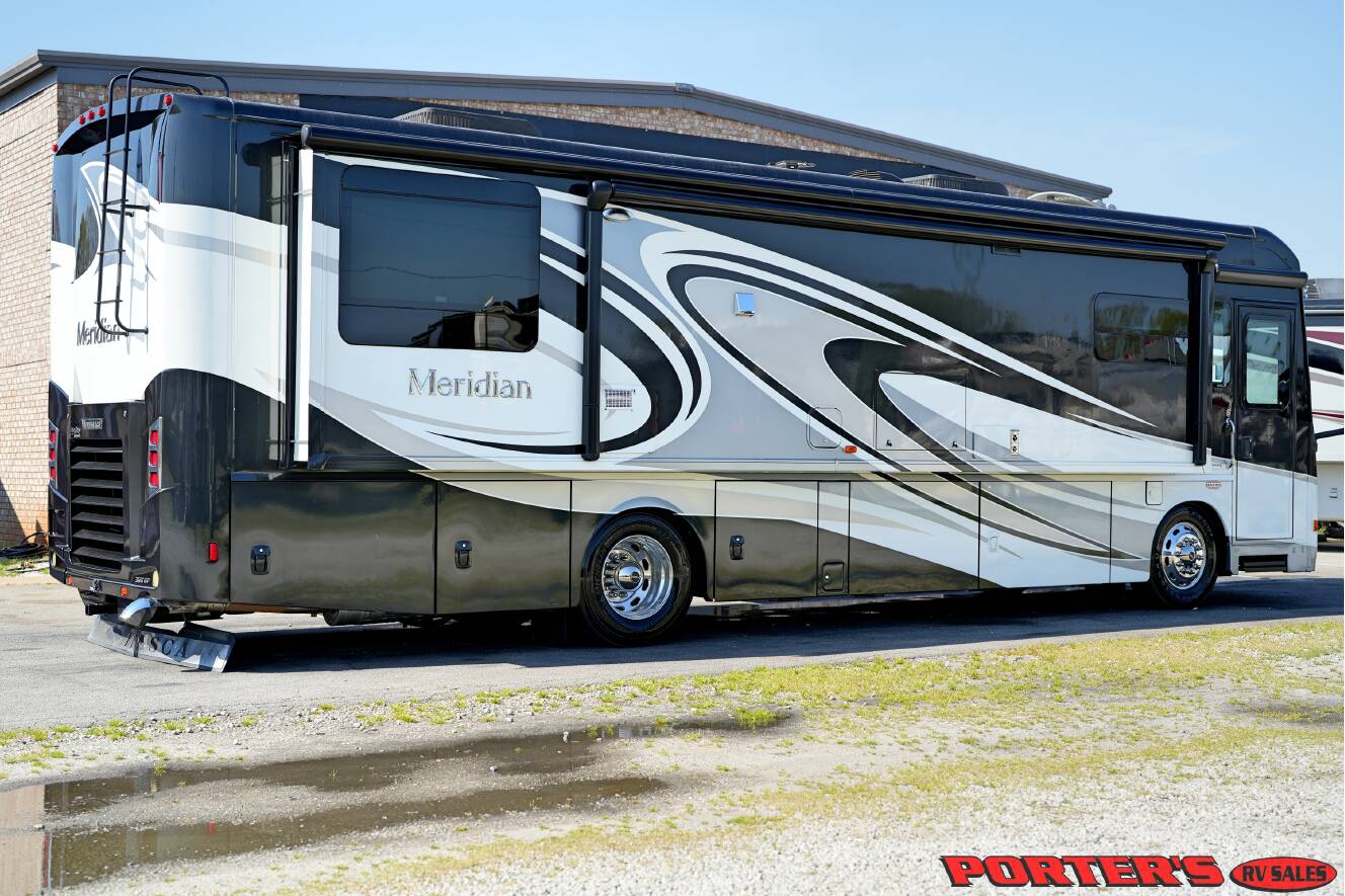 A photo of this 2016 Itasca MERIDIAN 36M