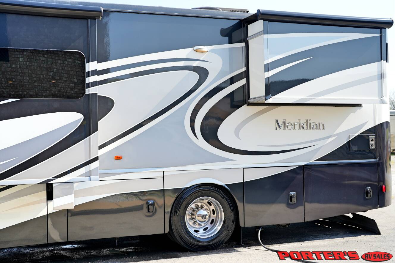 A photo of this 2016 Itasca MERIDIAN 36M