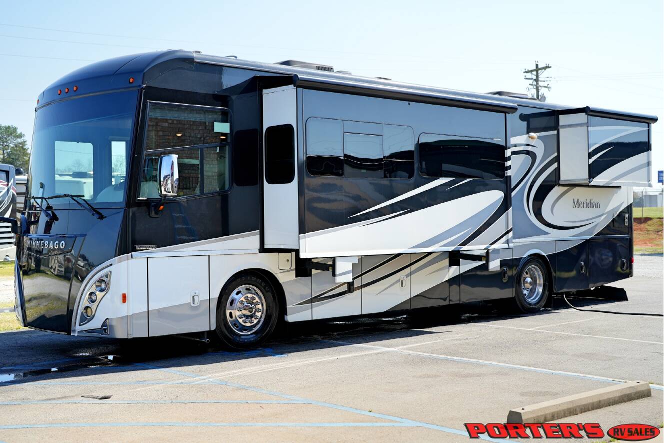 A photo of this 2016 Itasca MERIDIAN 36M