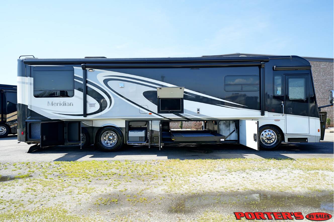 A photo of this 2016 Itasca MERIDIAN 36M