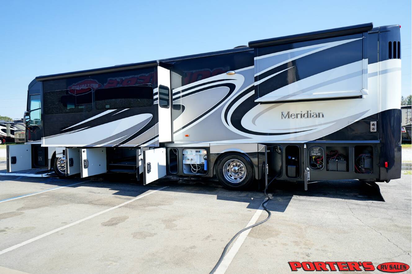 A photo of this 2016 Itasca MERIDIAN 36M