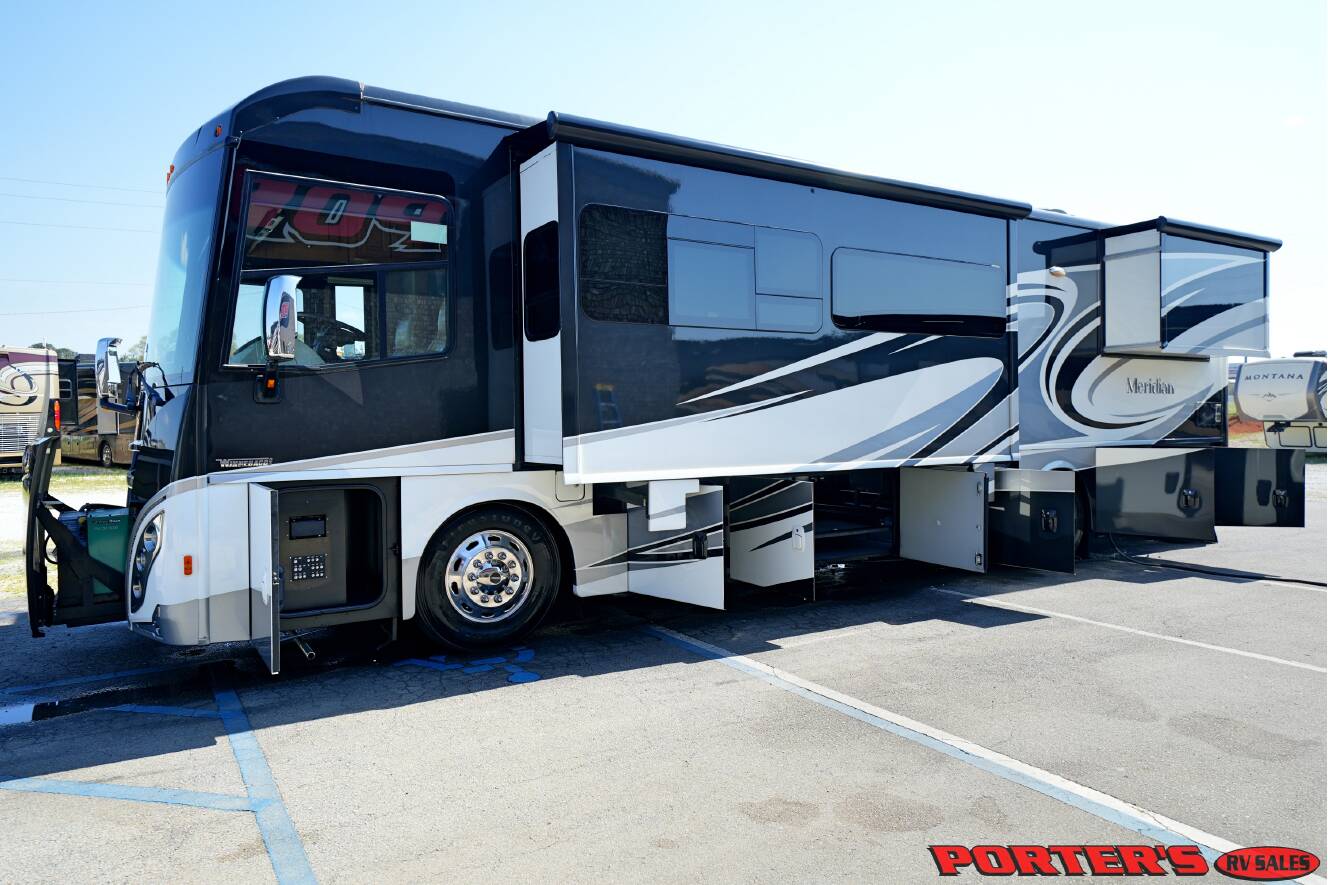 A photo of this 2016 Itasca MERIDIAN 36M