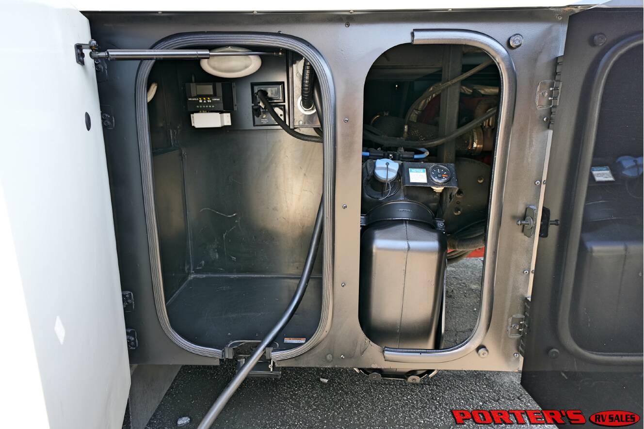 A photo of this 2016 Itasca MERIDIAN 36M
