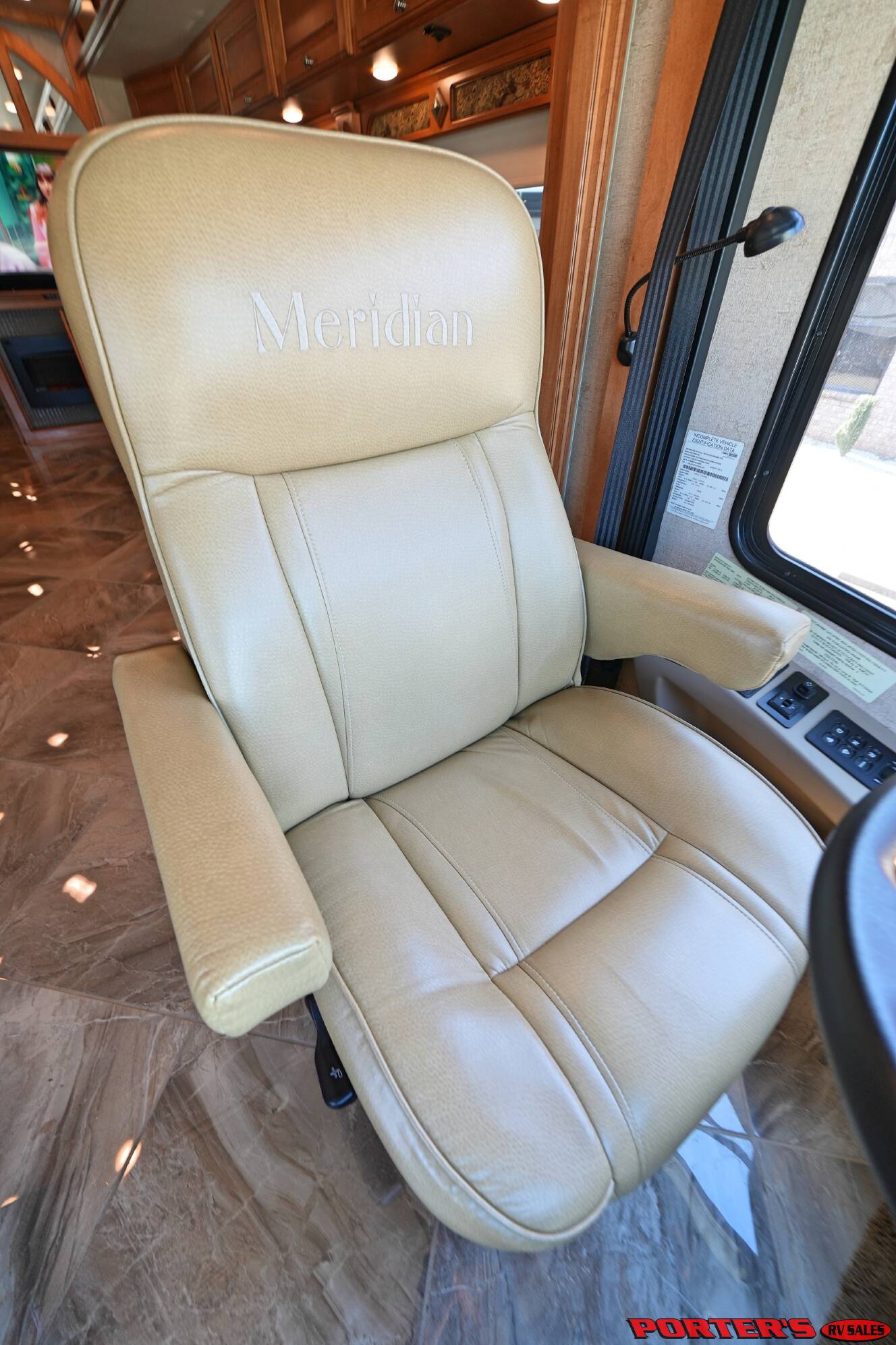 A photo of this 2016 Itasca MERIDIAN 36M
