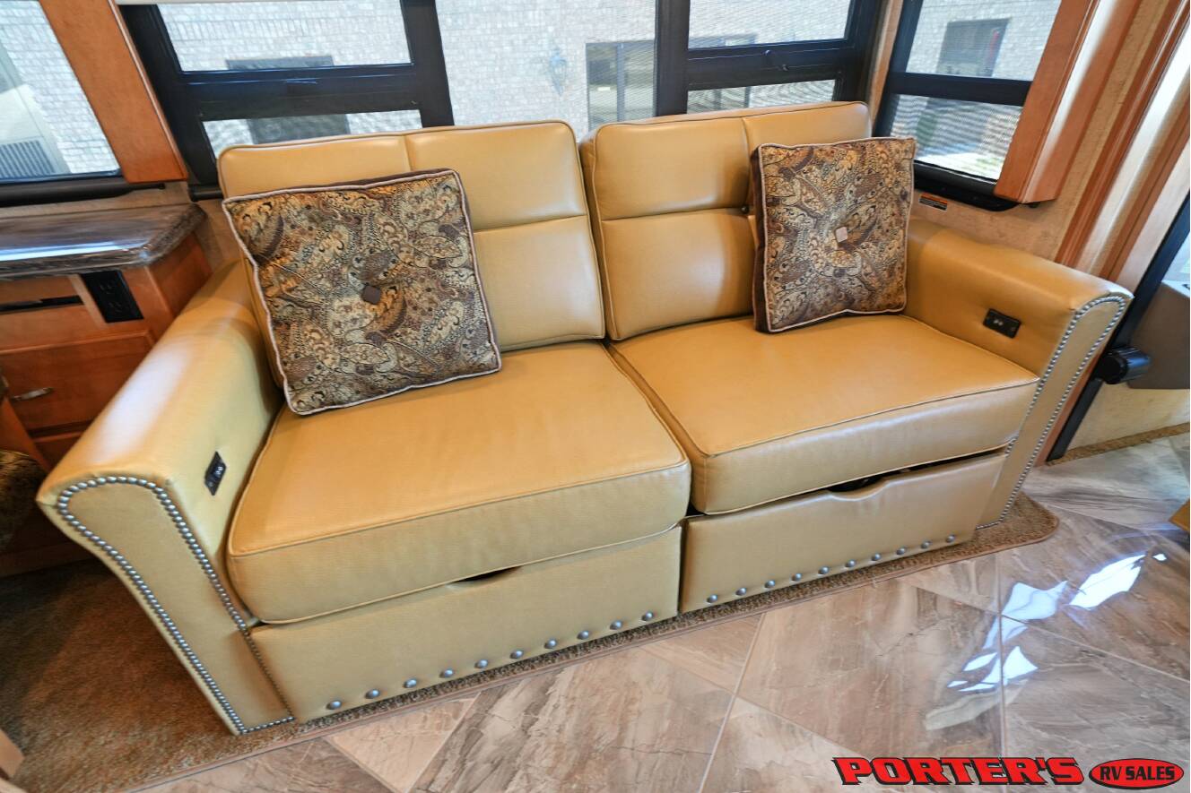 A photo of this 2016 Itasca MERIDIAN 36M