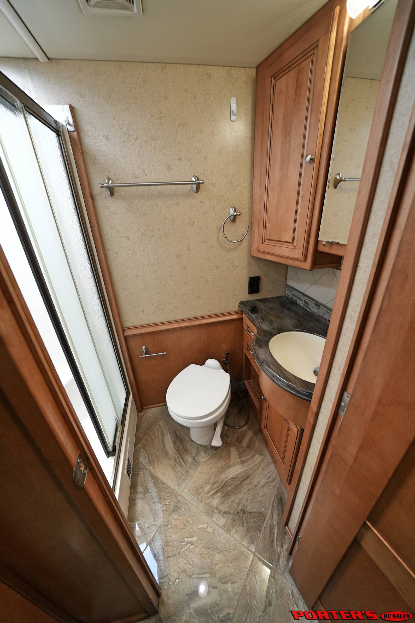 A photo of this 2016 Itasca MERIDIAN 36M