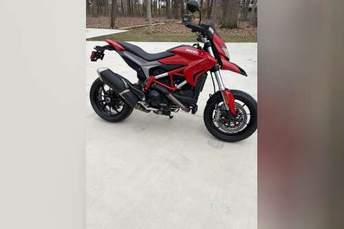 2016 Ducati HYPERMOTARD 939 in pewaukee WI