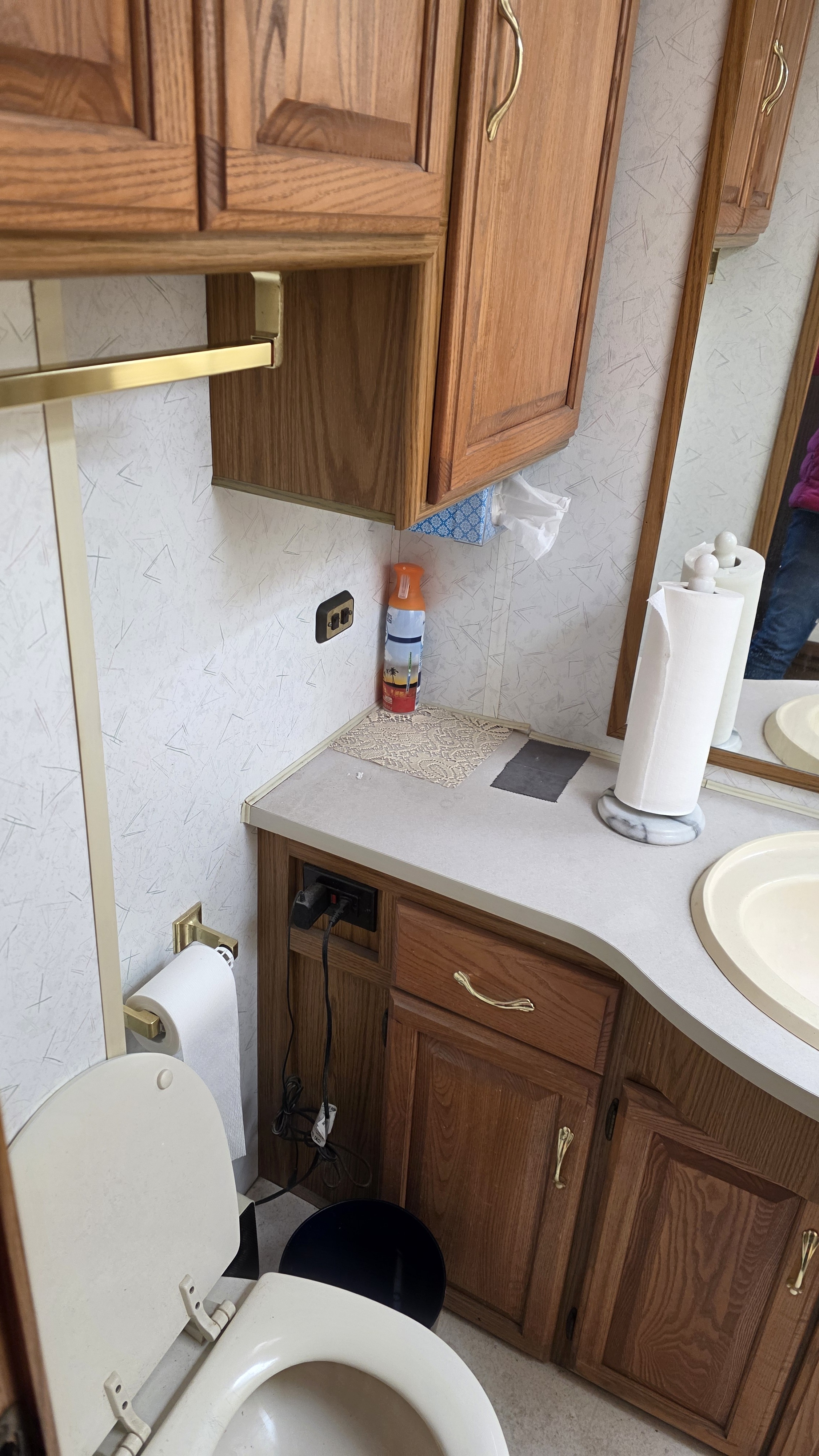 1998 Winnebago ADVENTURER 32V in loveland CO