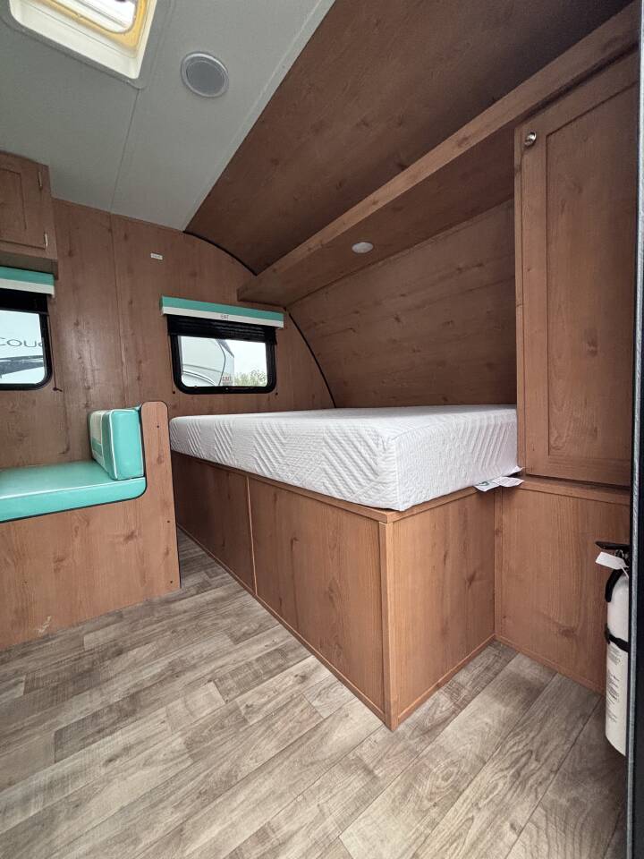 2023 RIVERSIDE RV RETRO 190BH