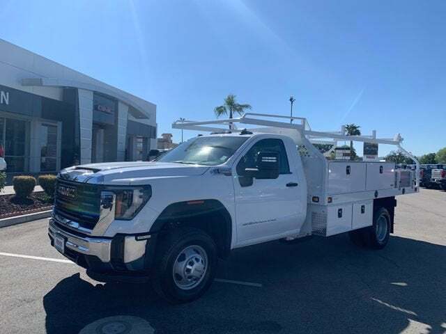2026 GMC Sierra 3500 HD Chassis Cab in Paso Robles, CA