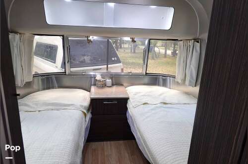 2018 Airstream International Signature 25FB Twin in austin TX