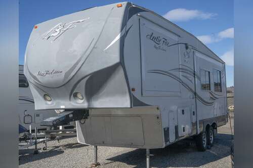 2013 Northwood Mfg ARCTIC SILVER FOX EDITION 27-5L in wenatchee WA
