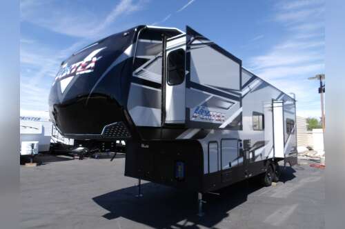 2027 Genesis Supreme Rv VORTEX 3219CRSB 3219SCRB in hesperia CA