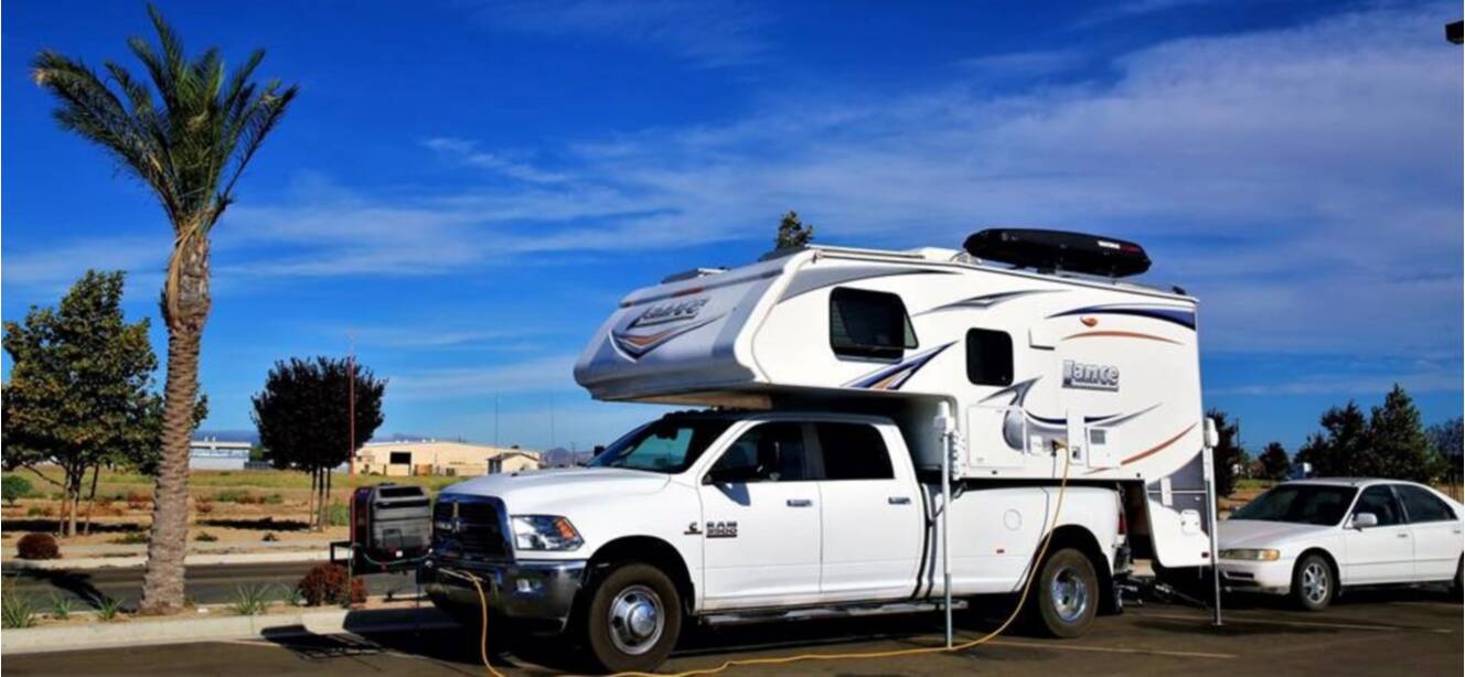 A photo of this 2013 Lance 1050S