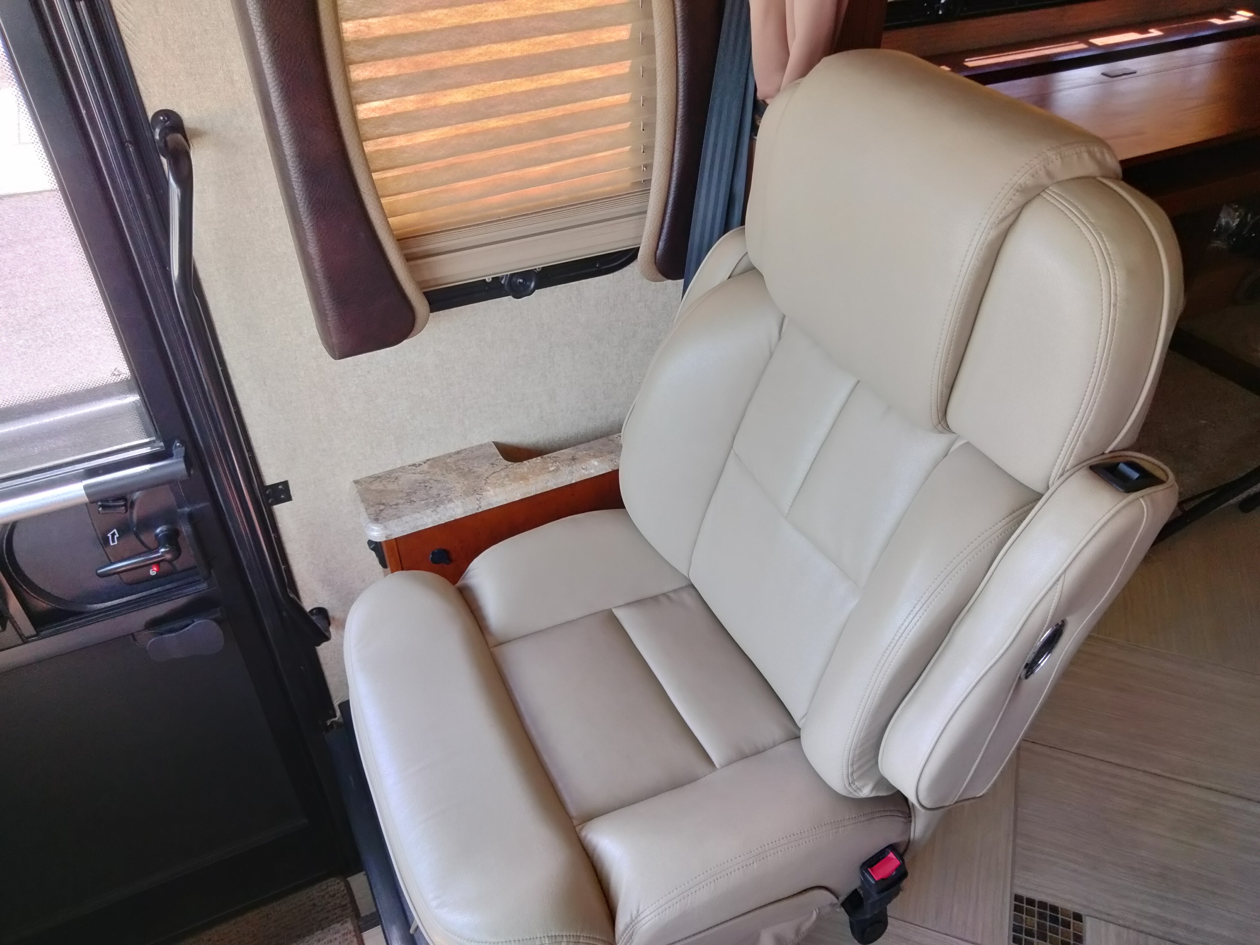 2015 Coachmen CROSS COUNTRY 390TS in tucson AZ