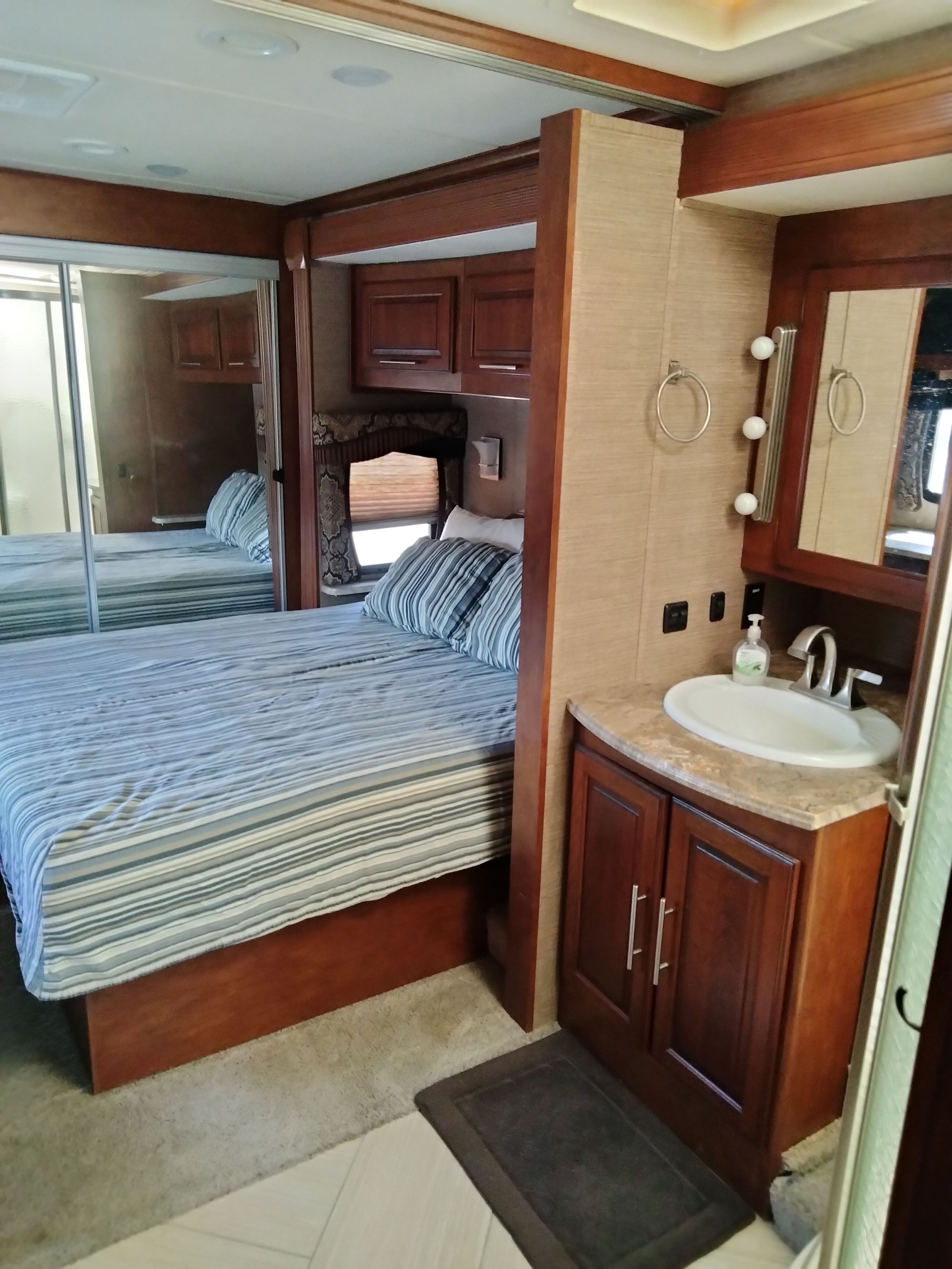 2015 Coachmen CROSS COUNTRY 390TS in tucson AZ