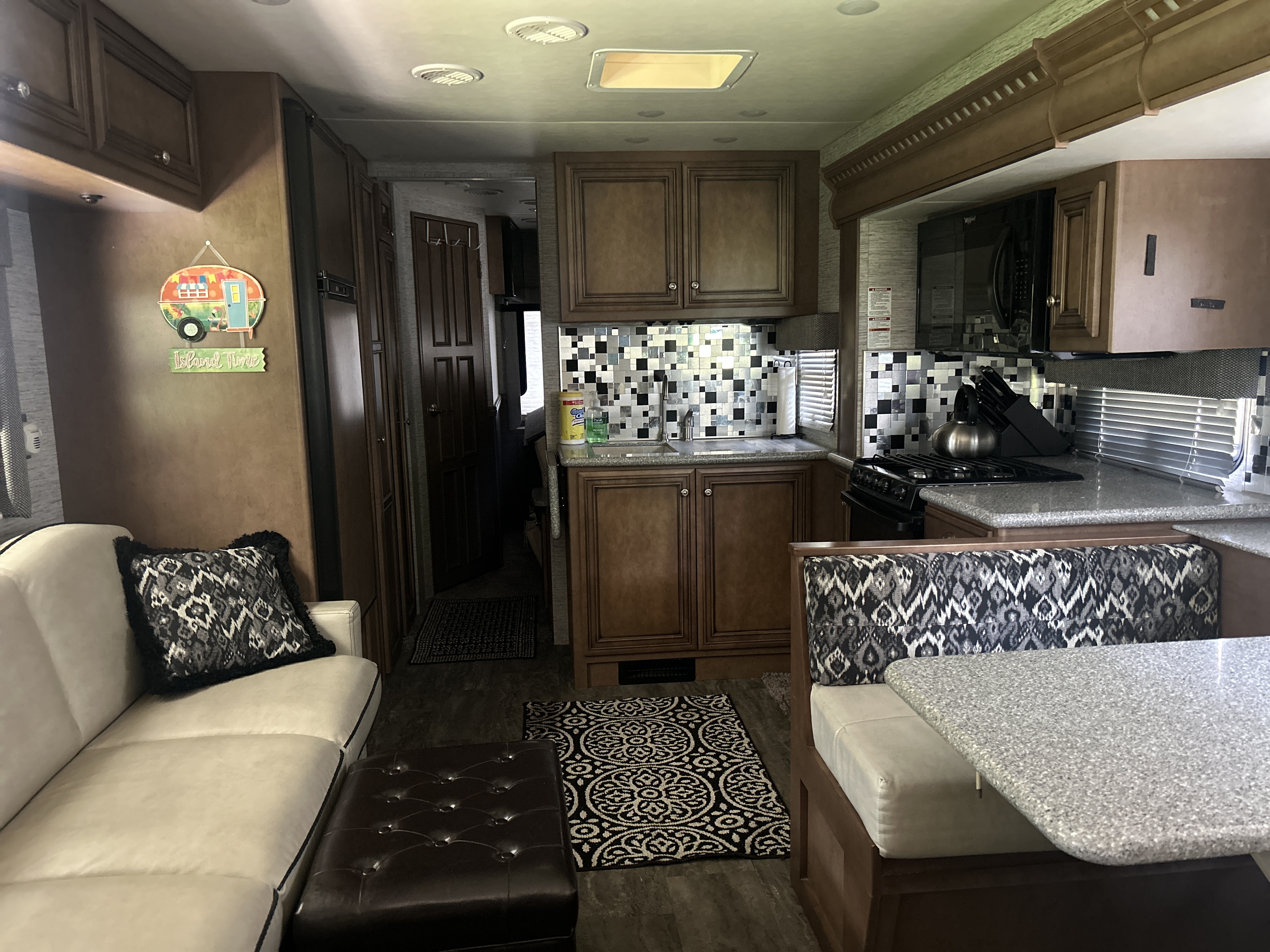 2019 Newmar BAY STAR SPORT 2813 in seminole FL