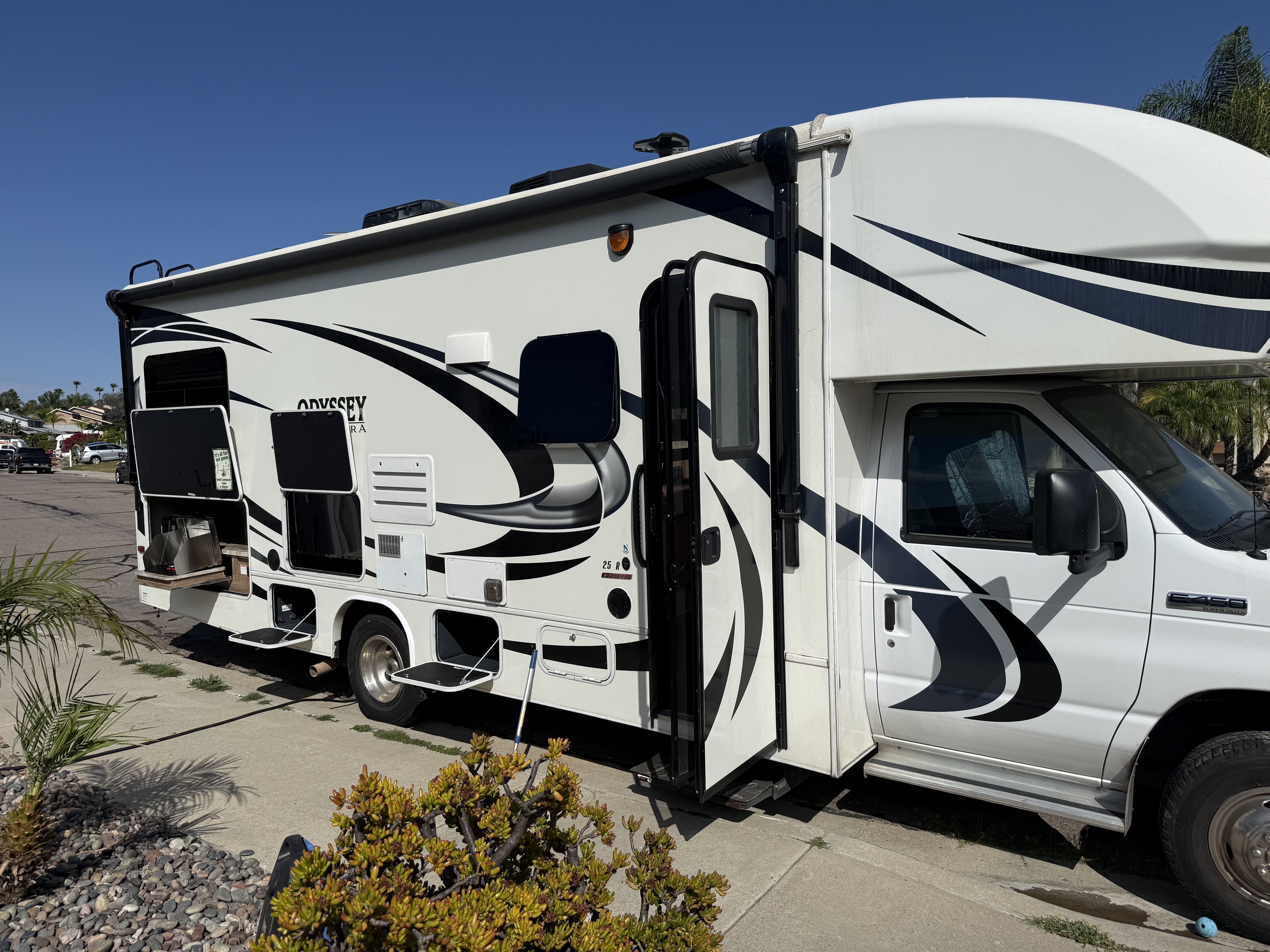 Used Class C RVs - Class C Motorhomes For Sale Near 44302 - RV Trader