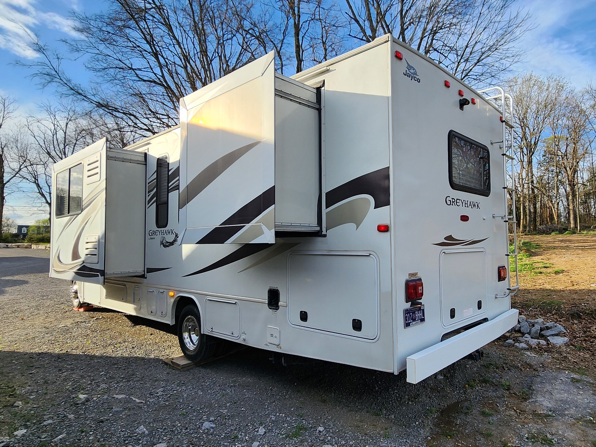 2013 Jayco GREYHAWK 31 DS in smyrna TN