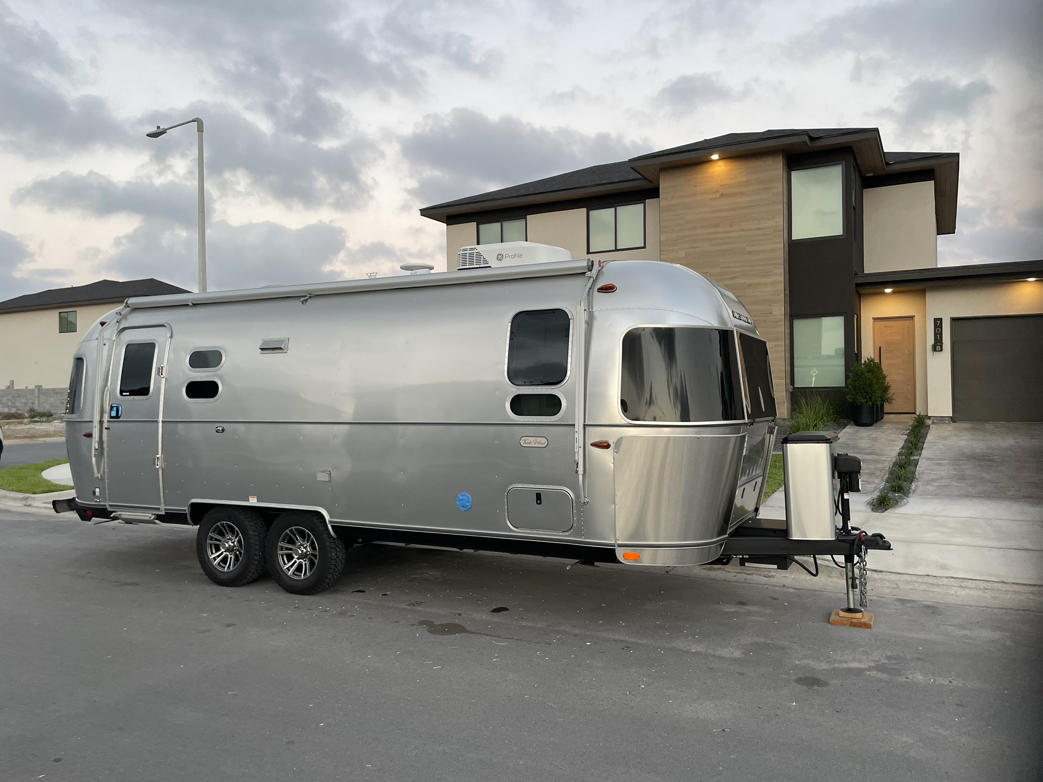 2024 Airstream TRADE WIND 25FB in harlingen TX