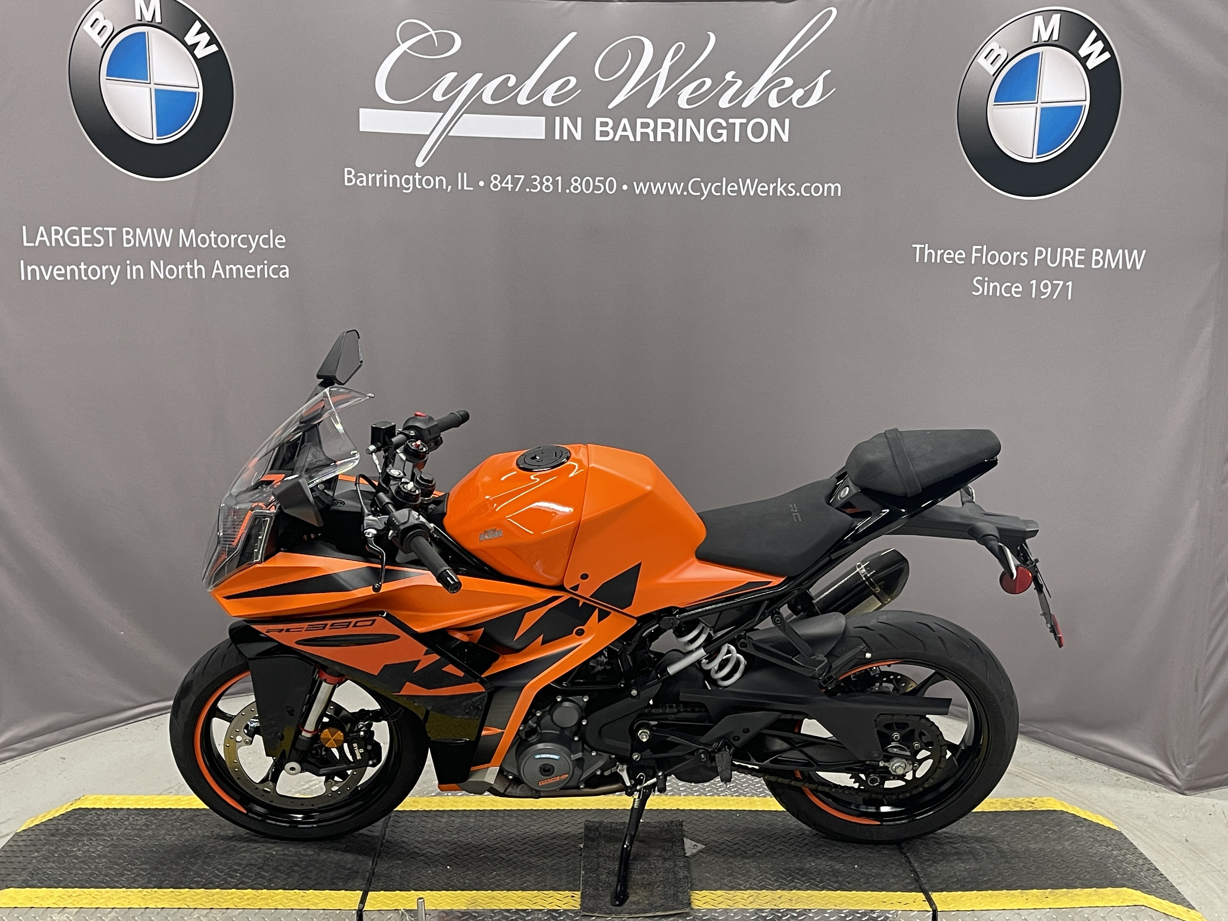 2022 KTM R C 390 DUKE in Barrington, IL