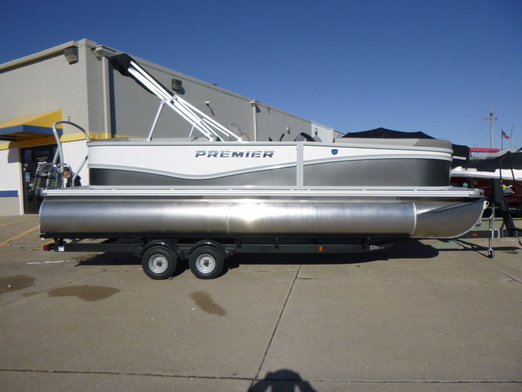 2025 Premier Sunscape 220 RF in omaha NE