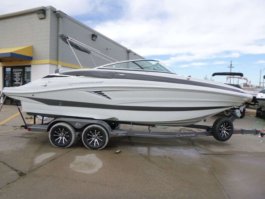 2024 Crownline E235 in omaha NE