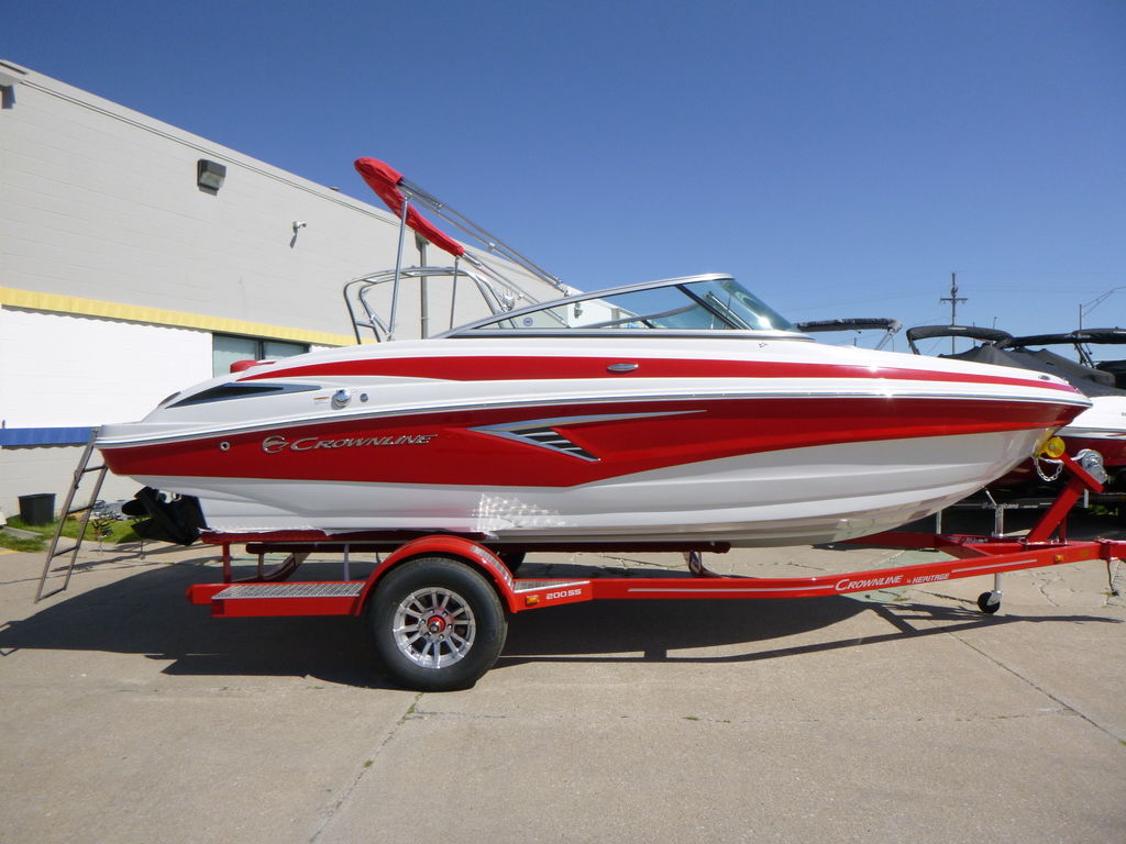 2025 Crownline 200 SS NAN in omaha NE
