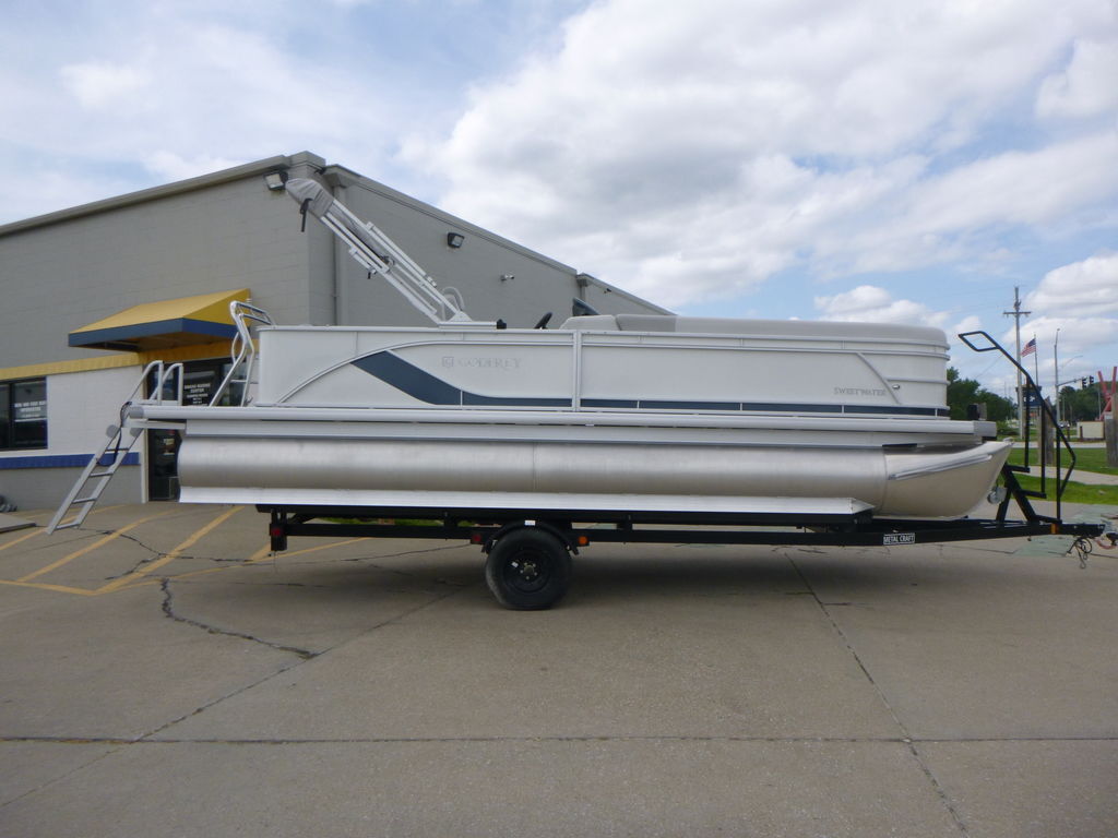 2026 Godfrey Pontoons Sweetwater 2286C SE 2486 SFL in omaha NE