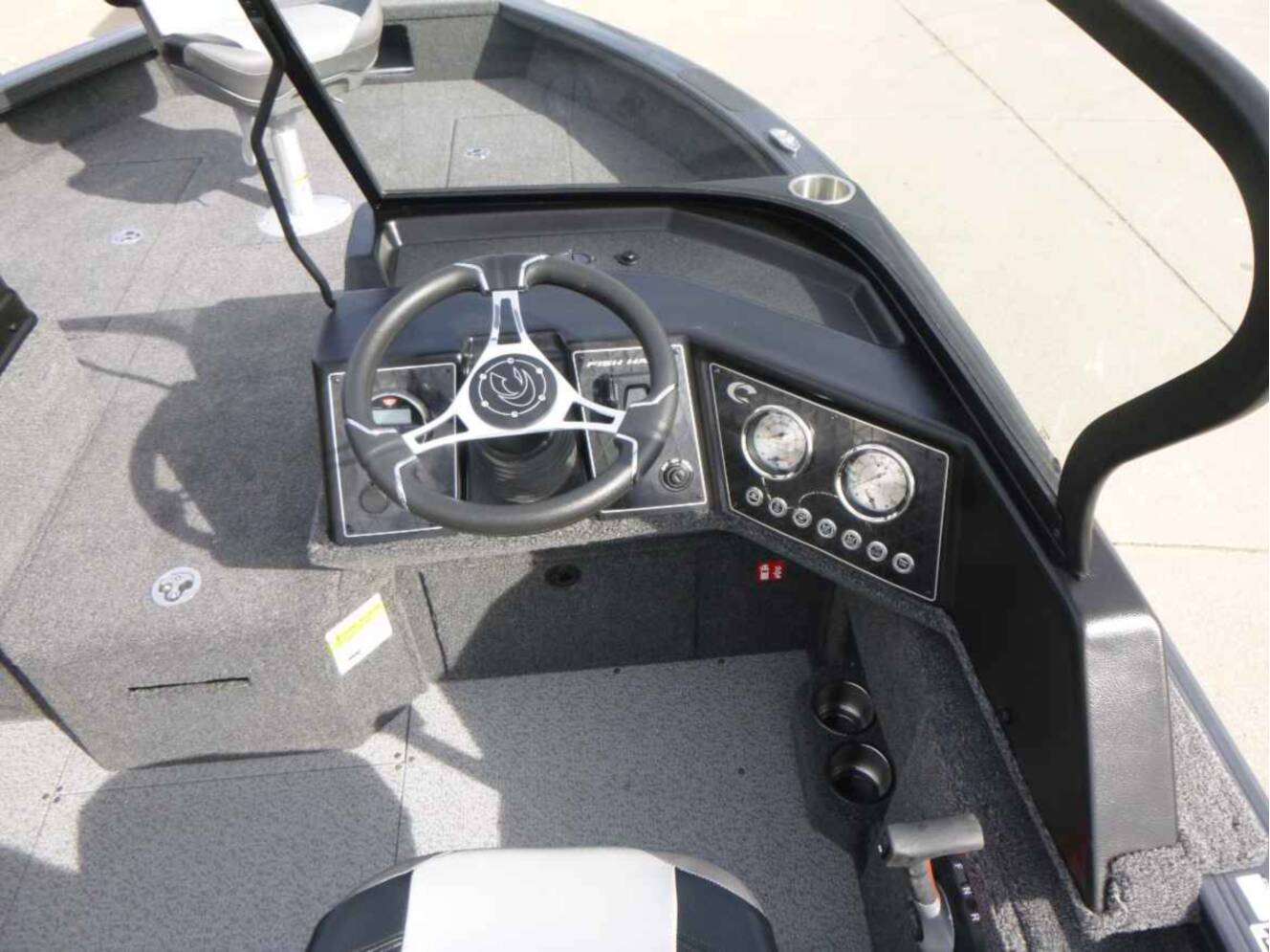 A photo of this 2026 Crestliner 2050 Fish Hawk WT