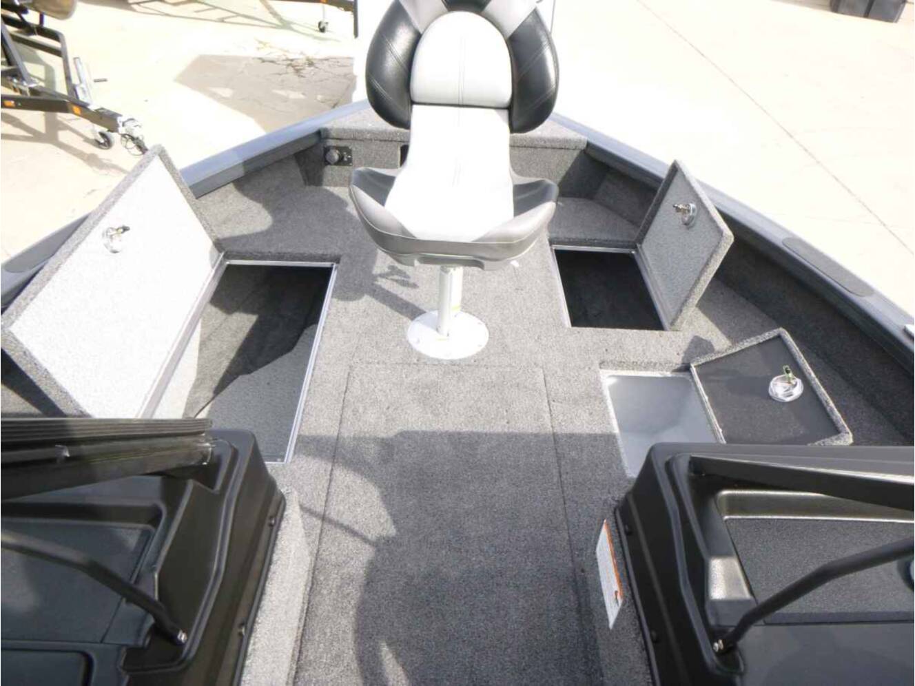 A photo of this 2026 Crestliner 2050 Fish Hawk WT