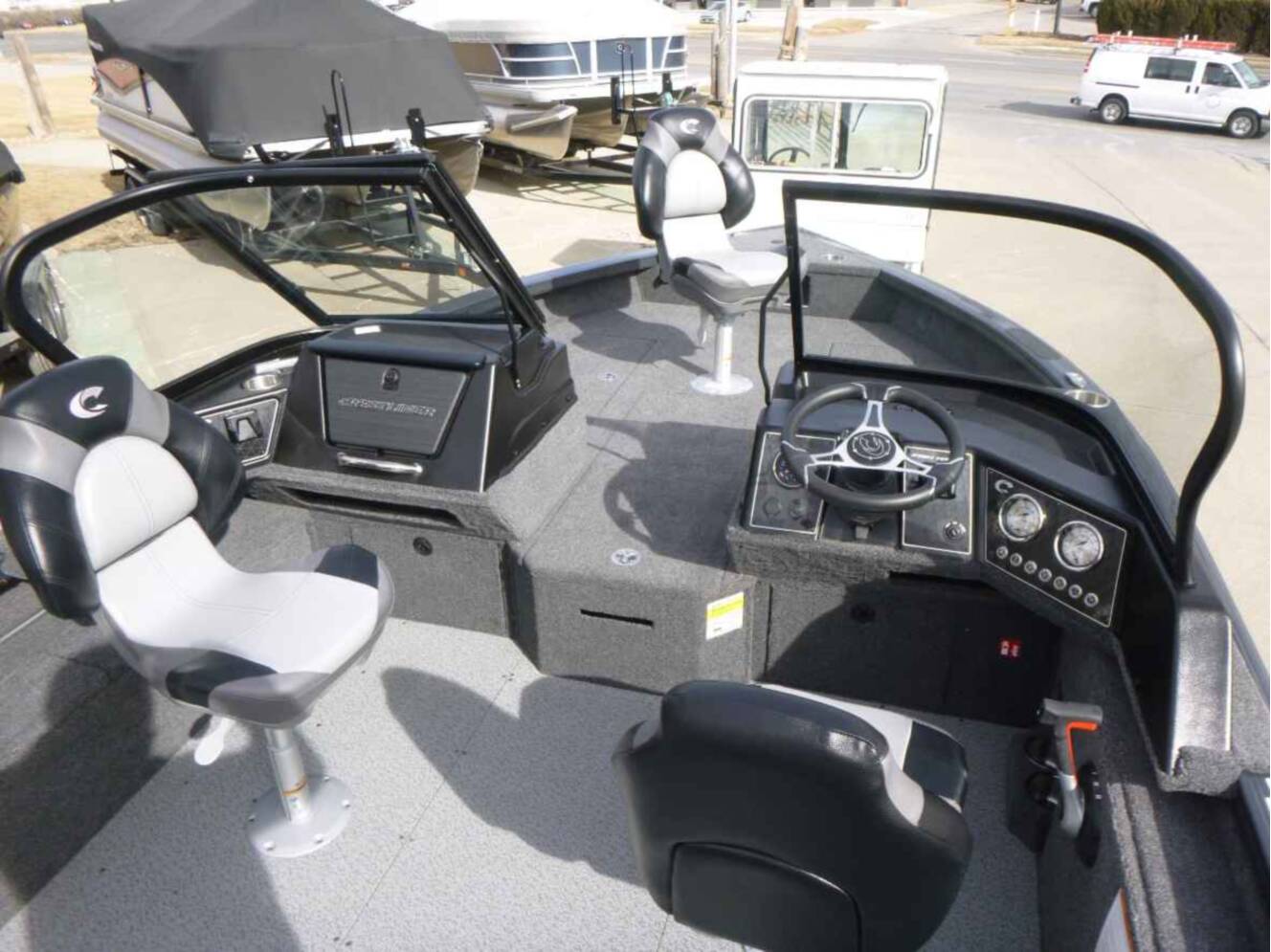 A photo of this 2026 Crestliner 2050 Fish Hawk WT