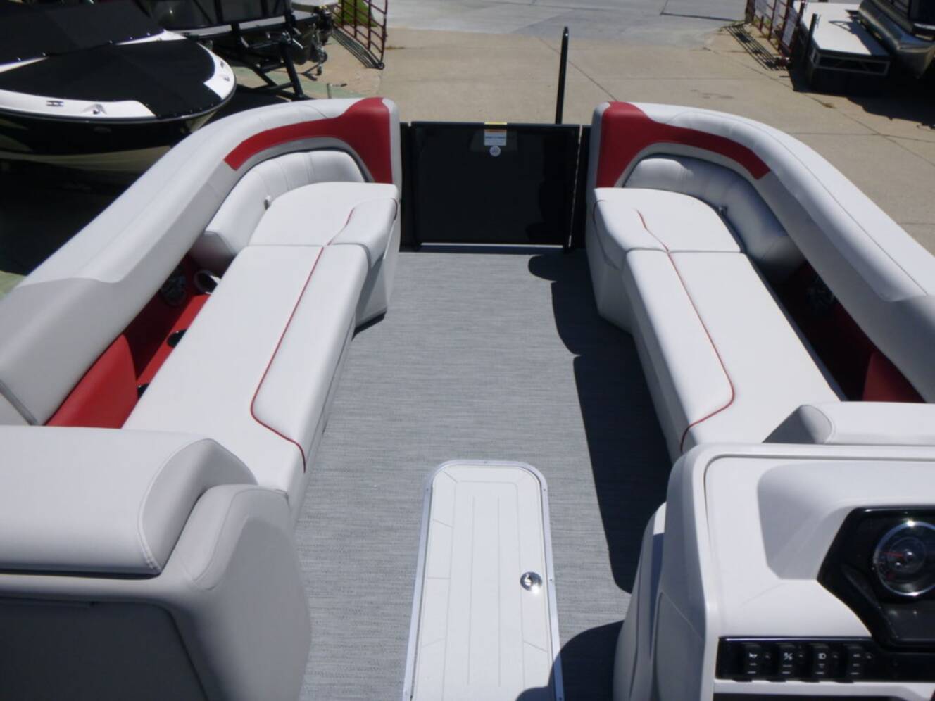 A photo of this 2026 Godfrey Pontoons Sweetwater 2286SB 27" IMPACT Center Tube Package