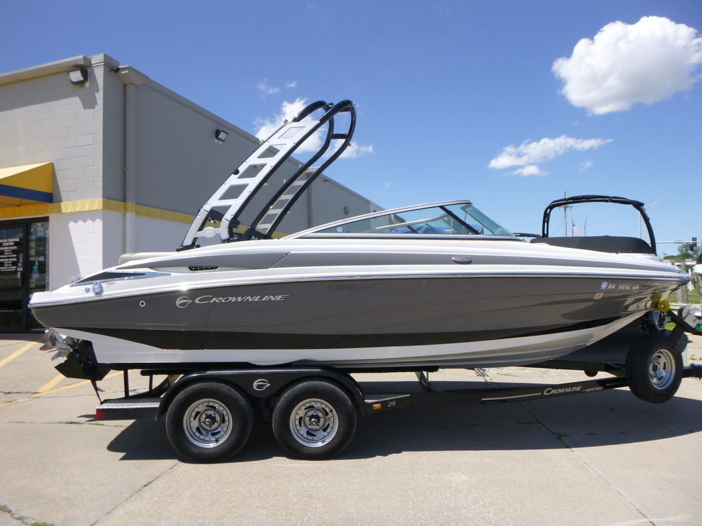 2020 Crownline 215 SS in omaha NE