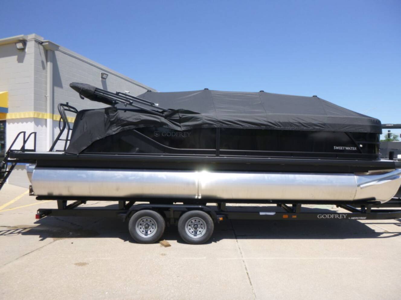 A photo of this 2026 Godfrey Pontoons Sweetwater 2286SB 27" IMPACT Center Tube Package