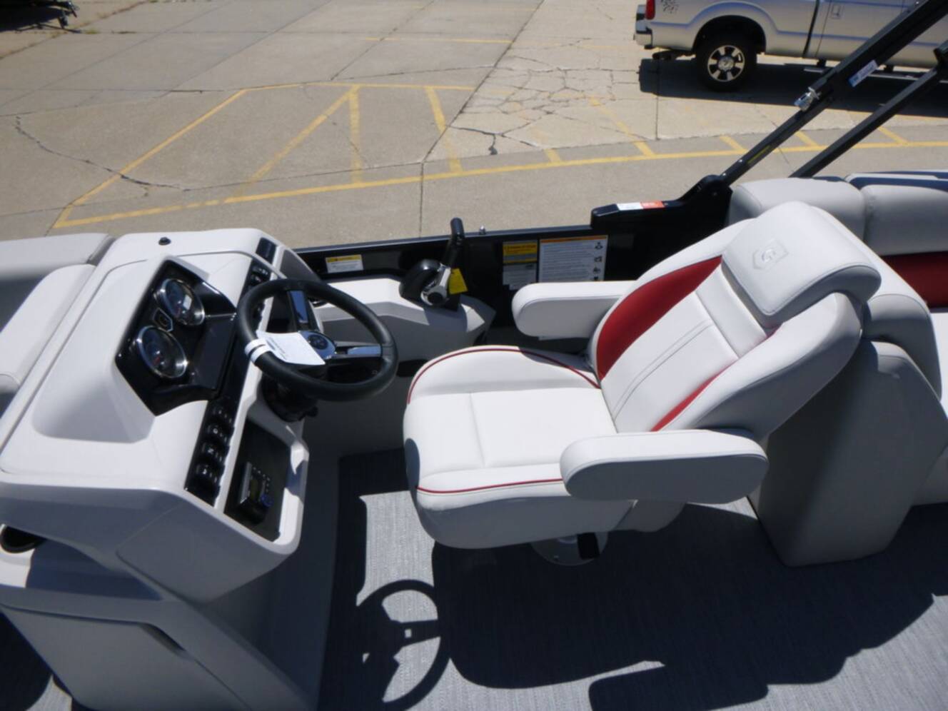 A photo of this 2026 Godfrey Pontoons Sweetwater 2286SB 27" IMPACT Center Tube Package
