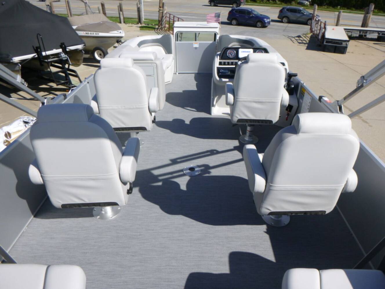 A photo of this 2026 Godfrey Pontoons Sweetwater 2286 QS Sport Tube 27 in. Package