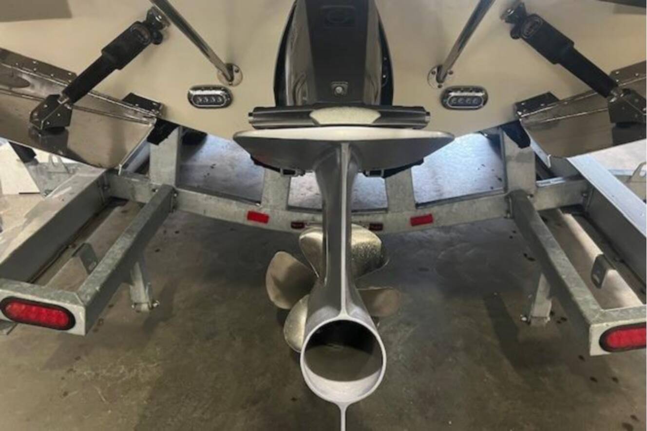 A photo of this 2022 Chris-Craft Launch 25 GT